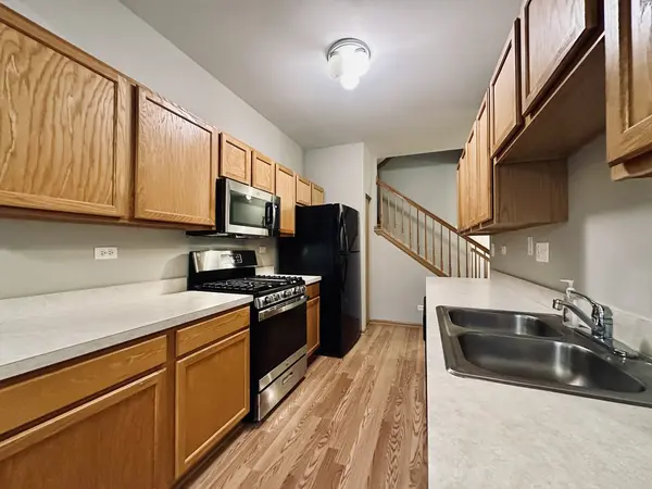 2239 Reflections DR #2239, Aurora, IL 60502