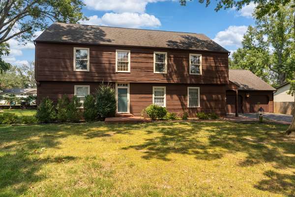 1804 Julianne DR, Marion, IL 62959