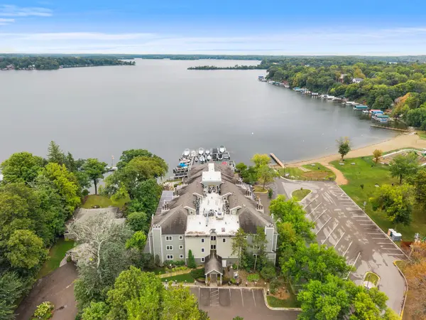 2670 Commerce BLVD #102, Mound, MN 55364
