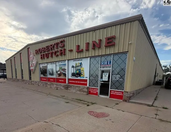 413 E 3rd Ave, Hutchinson, KS 67501