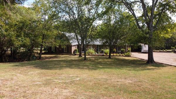 1305 Hill Lakes Ln, Lebanon, TN 37090