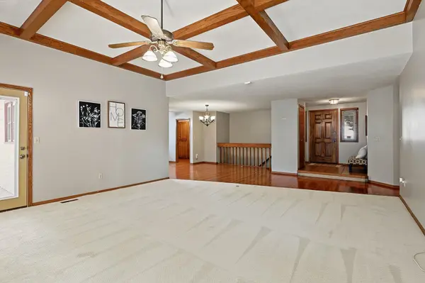 14001 E Lakeview Dr, Wichita, KS 67230