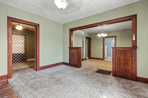 128 N Sedgwick St, Wichita, KS 67203