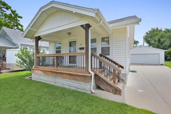 220 N Athenian Ave, Wichita, KS 67213