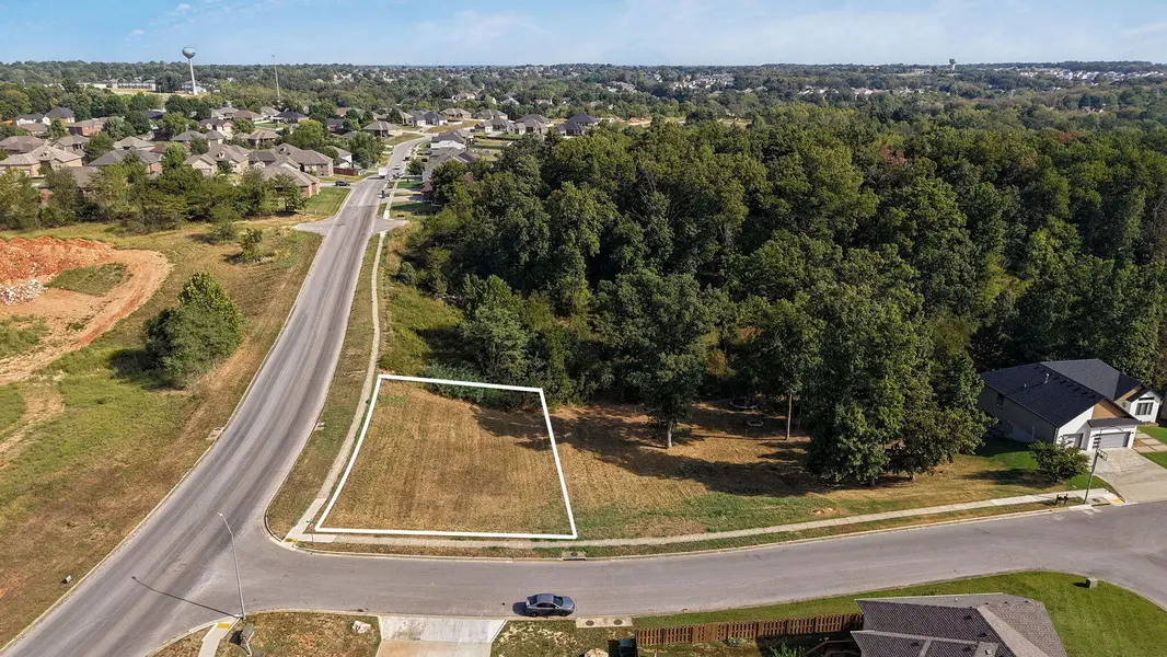 857 E Richmond WAY, Nixa, MO 65714