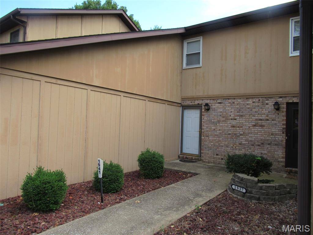 1941 Ramada BLVD, Collinsville, IL 62234