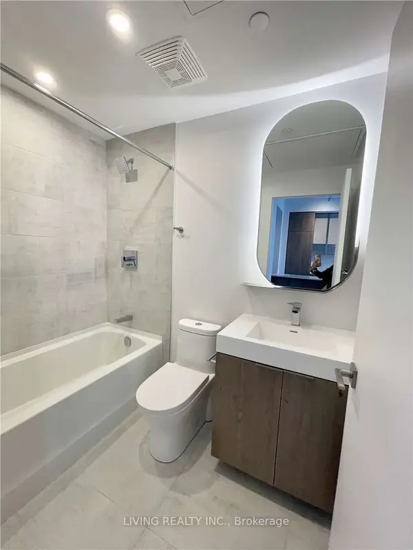 15 Holmes AVE #706, Toronto C14, ON M2N 0L4