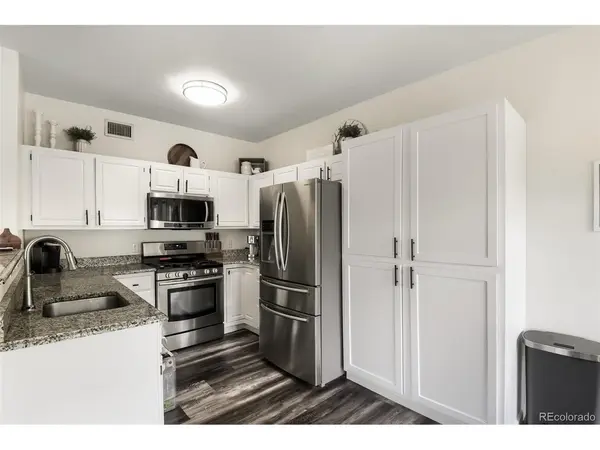 3727 Cactus Creek #104, Highlands Ranch, CO 80126