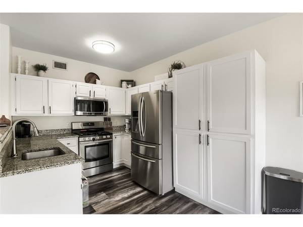 3727 Cactus Creek #104, Highlands Ranch, CO 80126