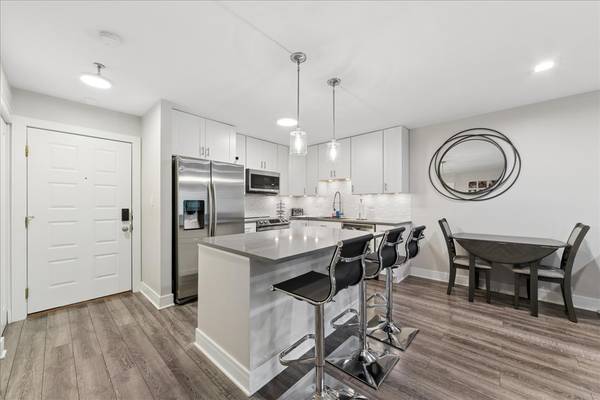 1400 N Elmhurst RD #318, Mount Prospect, IL 60056
