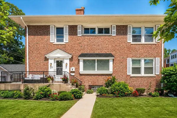 2611 Walnut AVE, Evanston, IL 60201