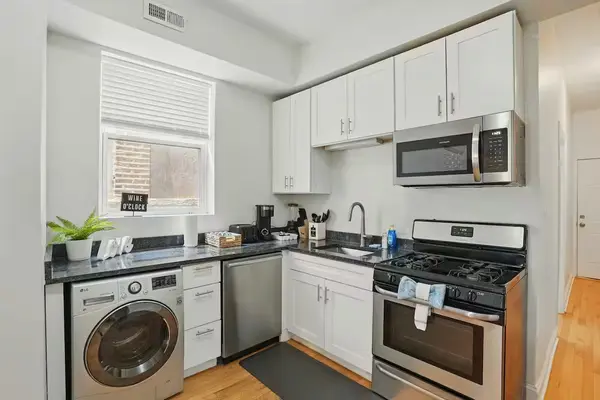 2724 W Division ST #2F, Chicago, IL 60622