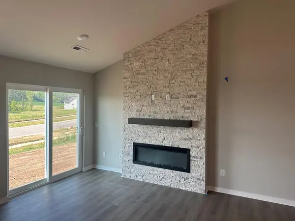 8849 63rd ST S, Cottage Grove, MN 55016