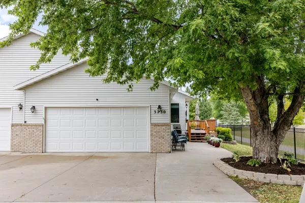 3230 35th AVE S, Fargo, ND 58104