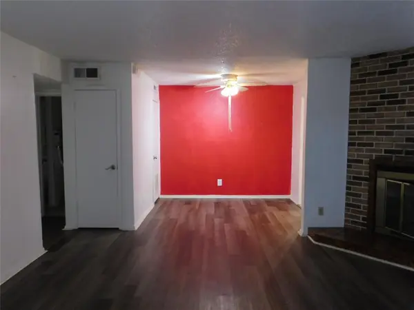 6026 NW EXPY #B, Warr Acres, OK 73132