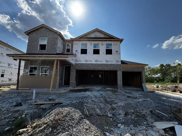 1212 Valley Ridge Dr, Gallatin, TN 37066