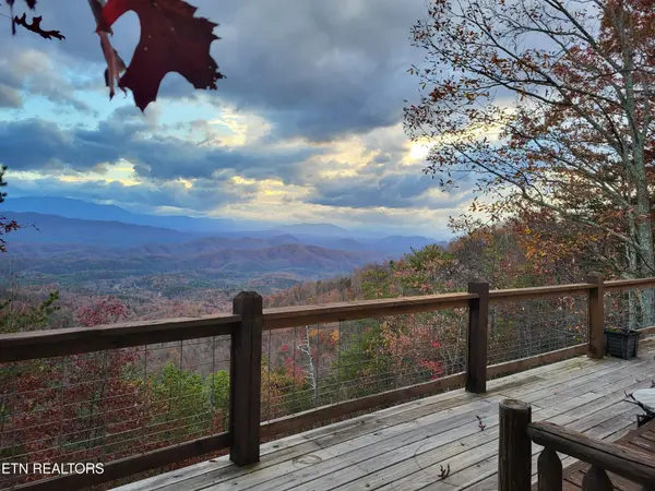 1001 Old Laurel Lane, Sevierville, TN 37876