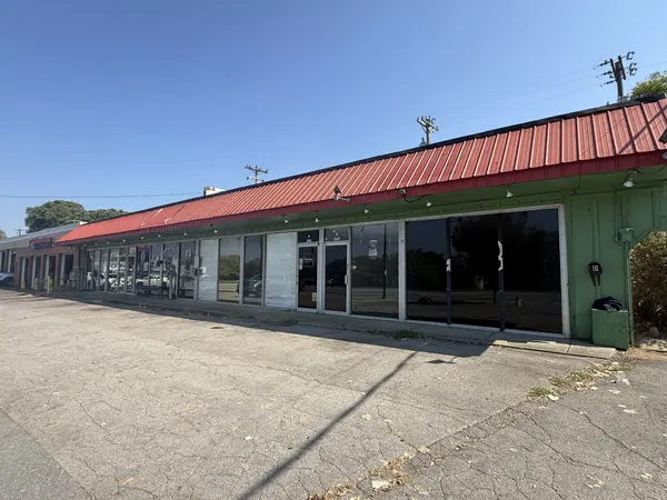 605A N Riverside Dr, Clarksville, TN 37040
