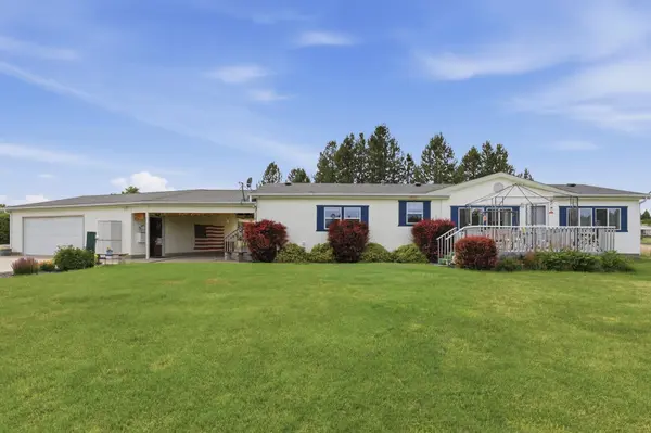 1702 W Denison-Chattaroy Rd, Deer Park, WA 99006
