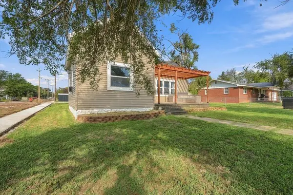 222 S 5th, Conway Springs, KS 67031