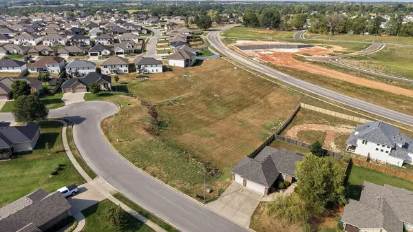 719 S Oak Terrace DR, Nixa, MO 65714