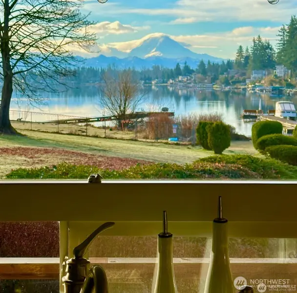 25739 135th AVE SE #1, Kent, WA 98042