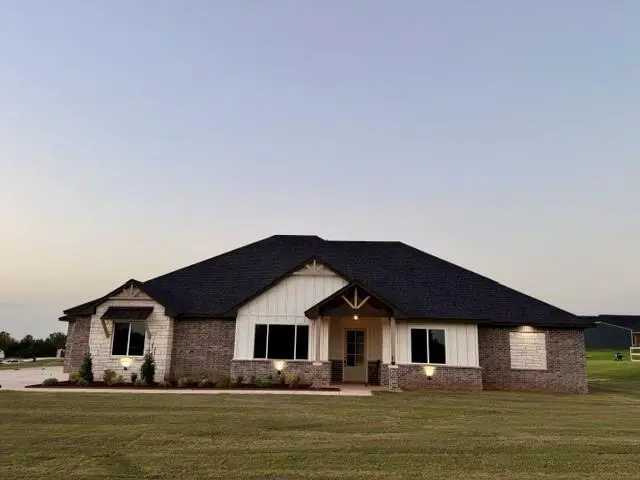 4516 Janie WAY, Guthrie, OK 73044