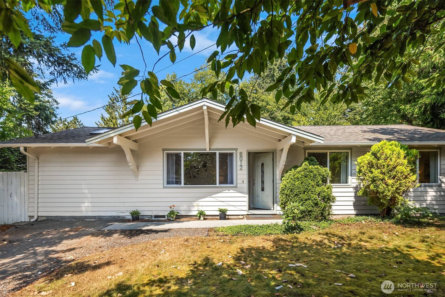 8012 NE 128th ST, Kirkland, WA 98034