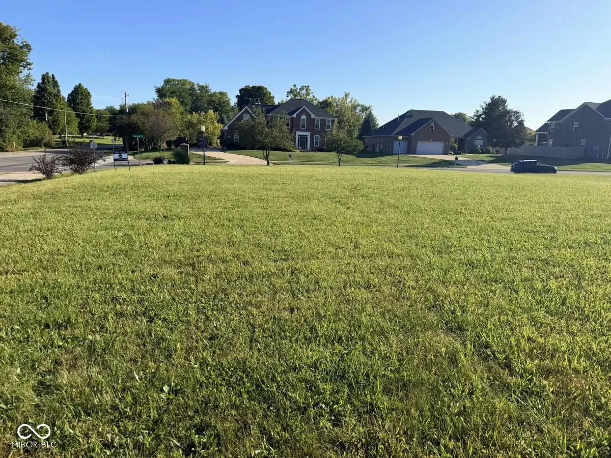 1218 N Buck Creek RD, Greenfield, IN 46140