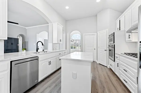 4224 Arbor Creek Drive, Carrollton, TX 75010