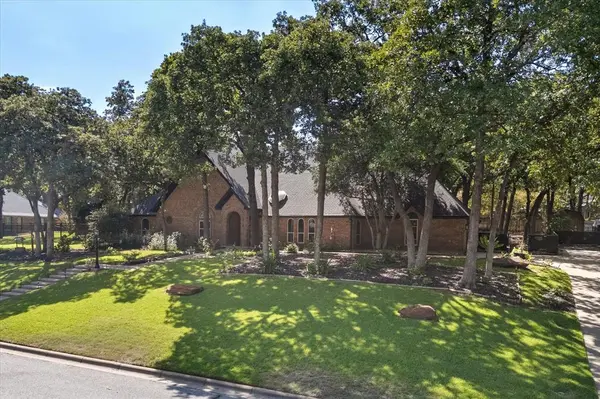 1518 Windsor Forest Trail, Keller, TX 76262