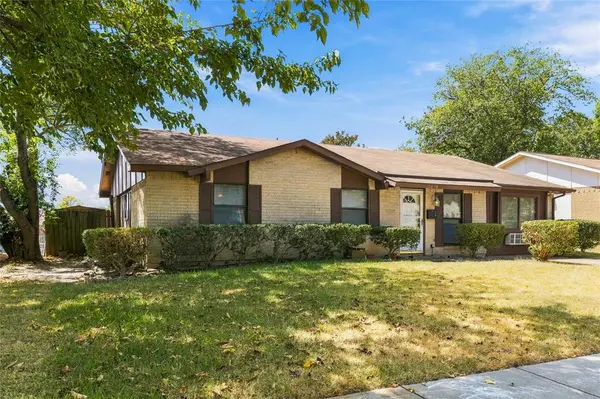 5434 Laredo Lane, Garland, TX 75043