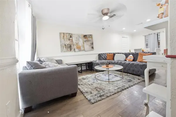 1801 Garden Oaks Drive, Irving, TX 75061