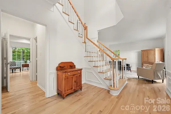 3524 Crescent Knoll DR, Matthews, NC 28105