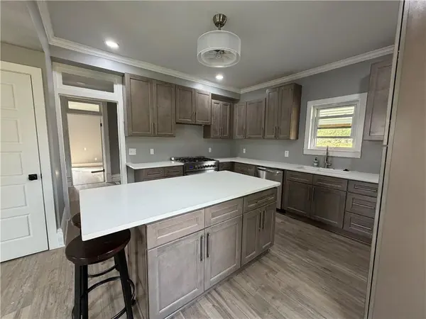 606 East ST, Lathrop, MO 64465