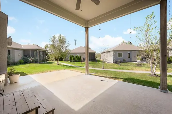11656 Deer Run ST, Olathe, KS 66061