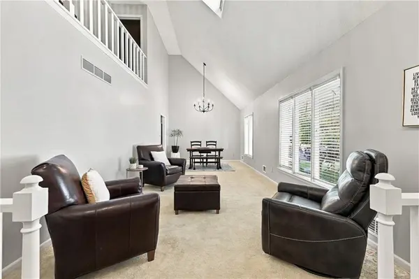 900 SW Murray RD, Lee's Summit, MO 64081