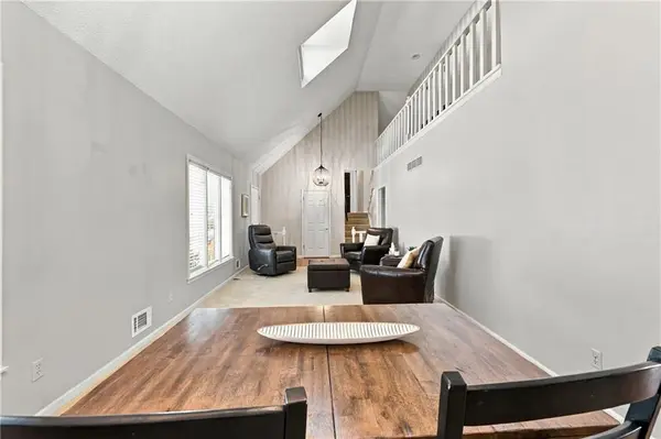 900 SW Murray RD, Lee's Summit, MO 64081