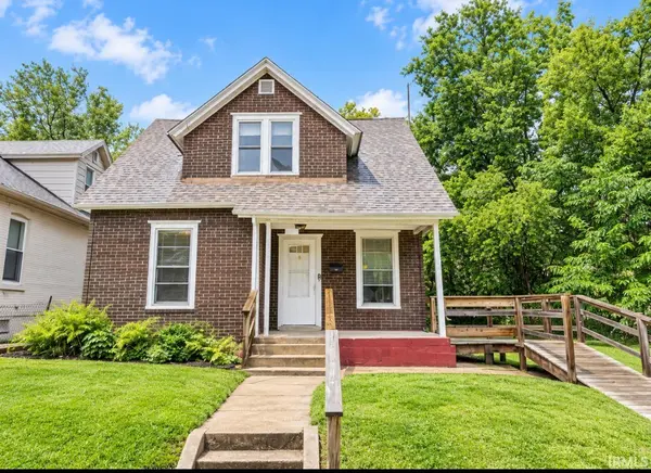 1725 S Scott ST, South Bend, IN 46613