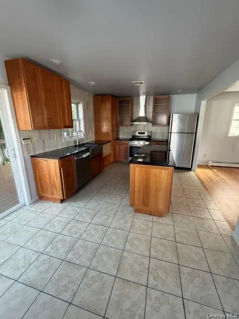366 Washington ST, Newburgh, NY 12550