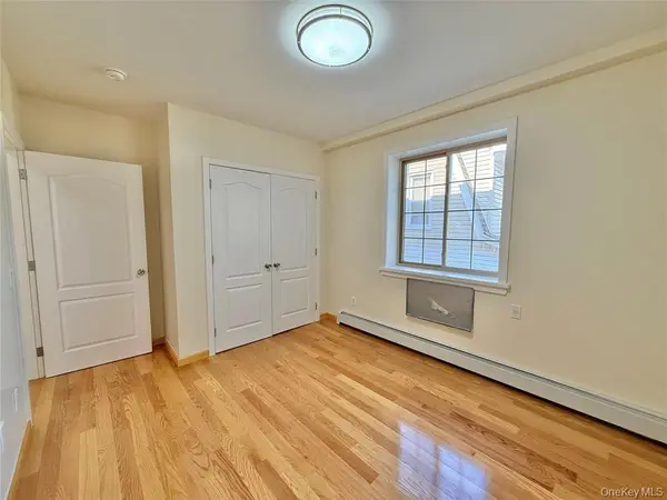1604 Robertson PL, Bronx, NY 10465