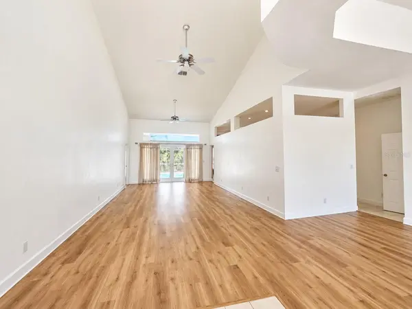 7116 PEBBLE BEACH LN, Seminole, FL 33777