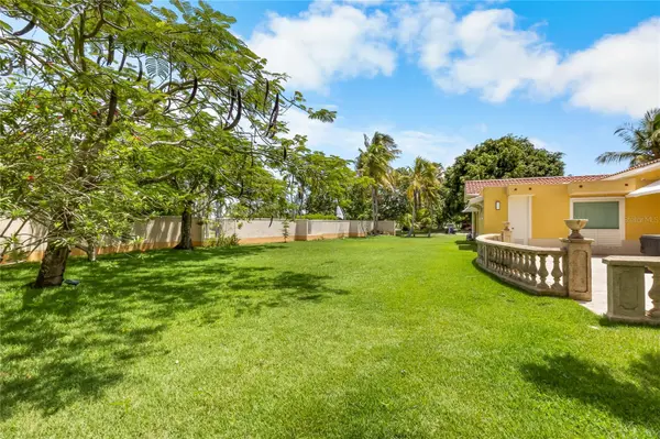 1 EAGLE ST, Humacao, PR 00791