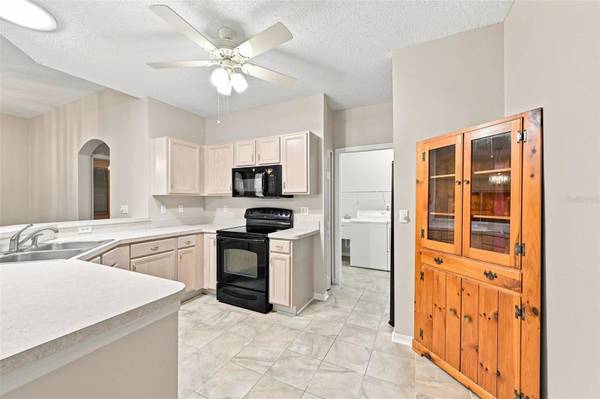 1014 RADISON AVE #11, Sun City Center, FL, 33573 photo 8