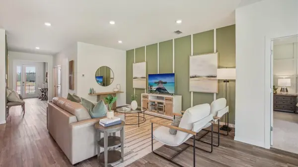 32527 DULUTH DR, Wesley Chapel, FL 33543