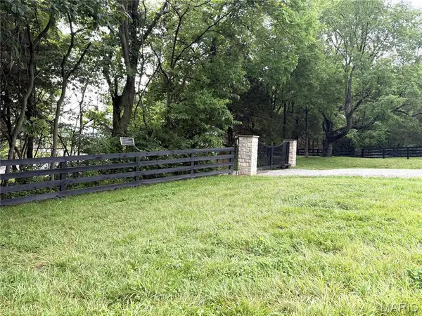 1908 Highway T, Labadie, MO 63055