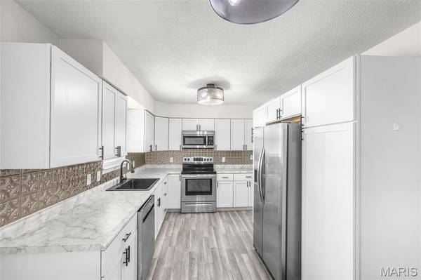 1045 Hannah ST, Jackson, MO 63755