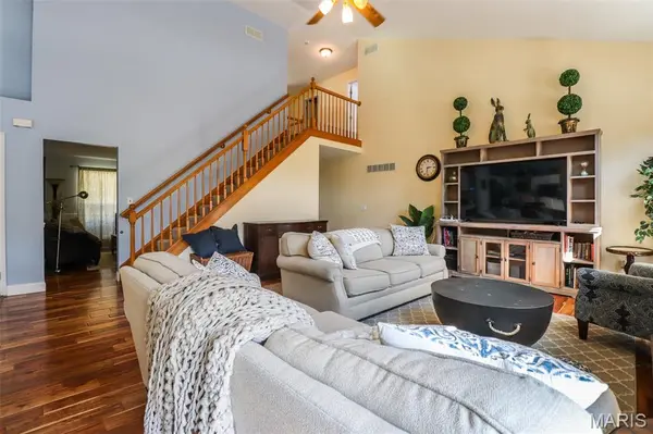 2420 Boardwalk PL, St Louis, MO 63129