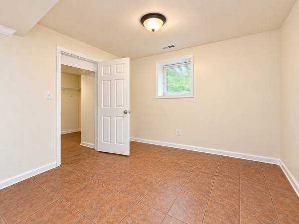 1229 N Austin BLVD #1, Chicago, IL 60651