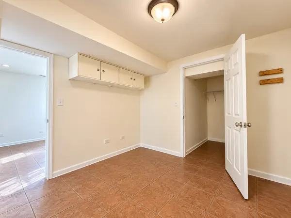 1229 N Austin BLVD #1, Chicago, IL 60651